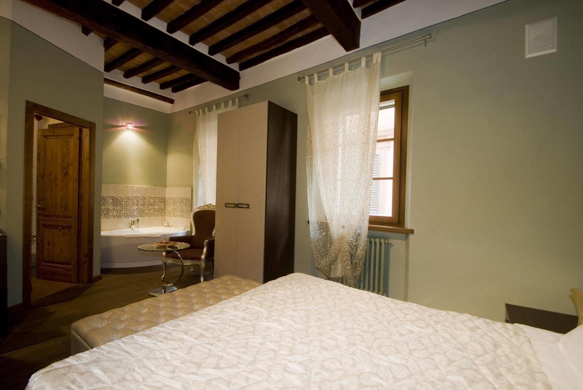 Vicolo Dell'Oste Hotel Montepulciano Bagian luar foto