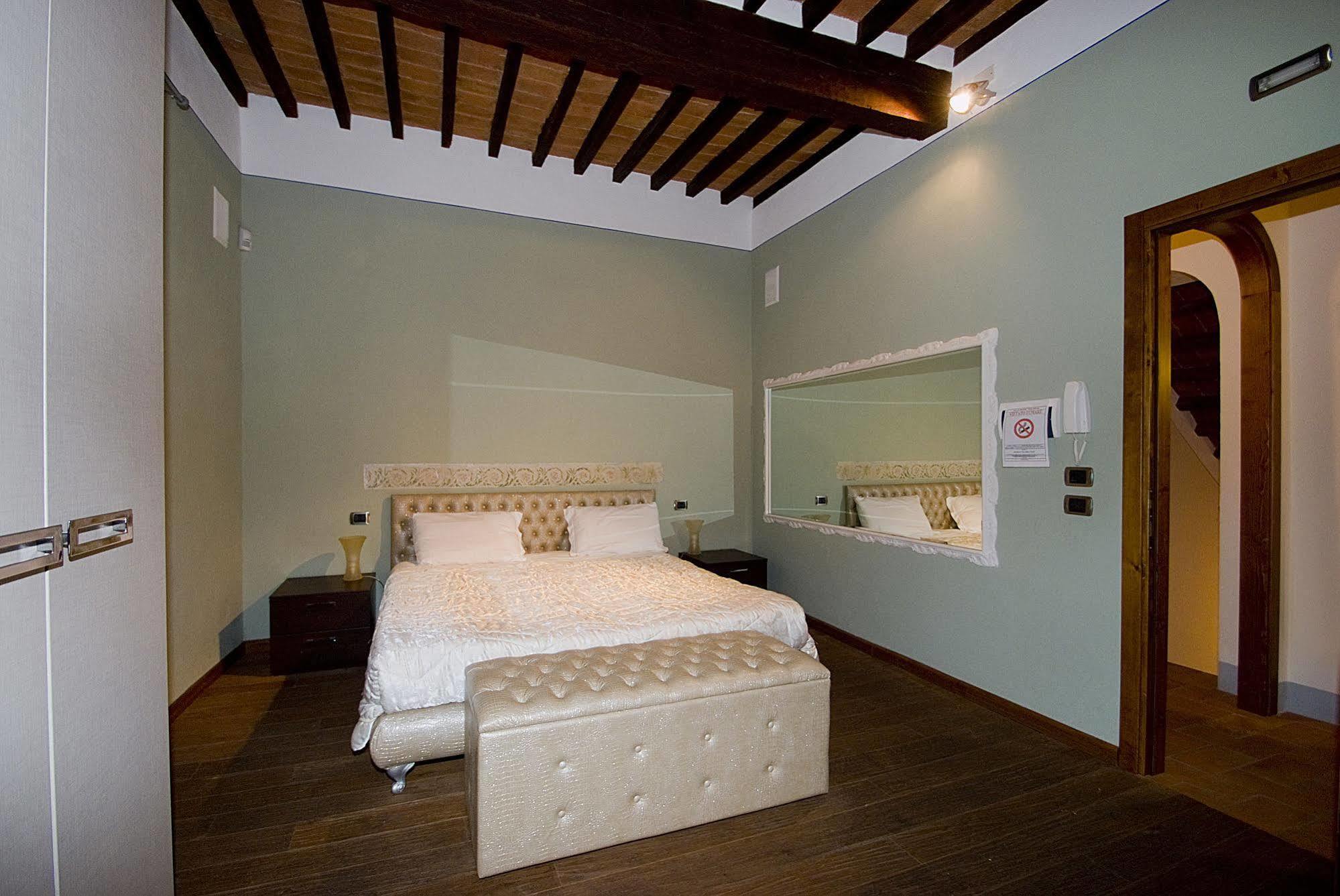 Vicolo Dell'Oste Hotel Montepulciano Bagian luar foto